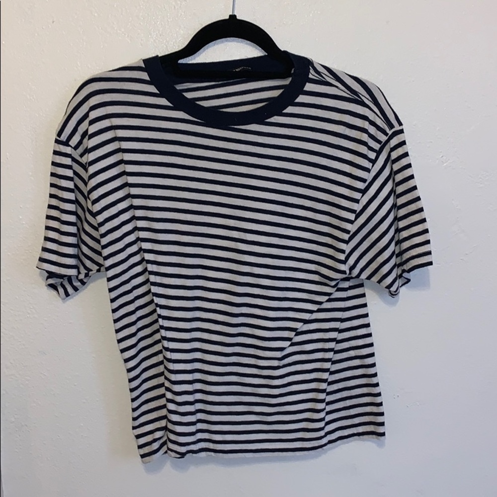 Brandy Melville Tshirt